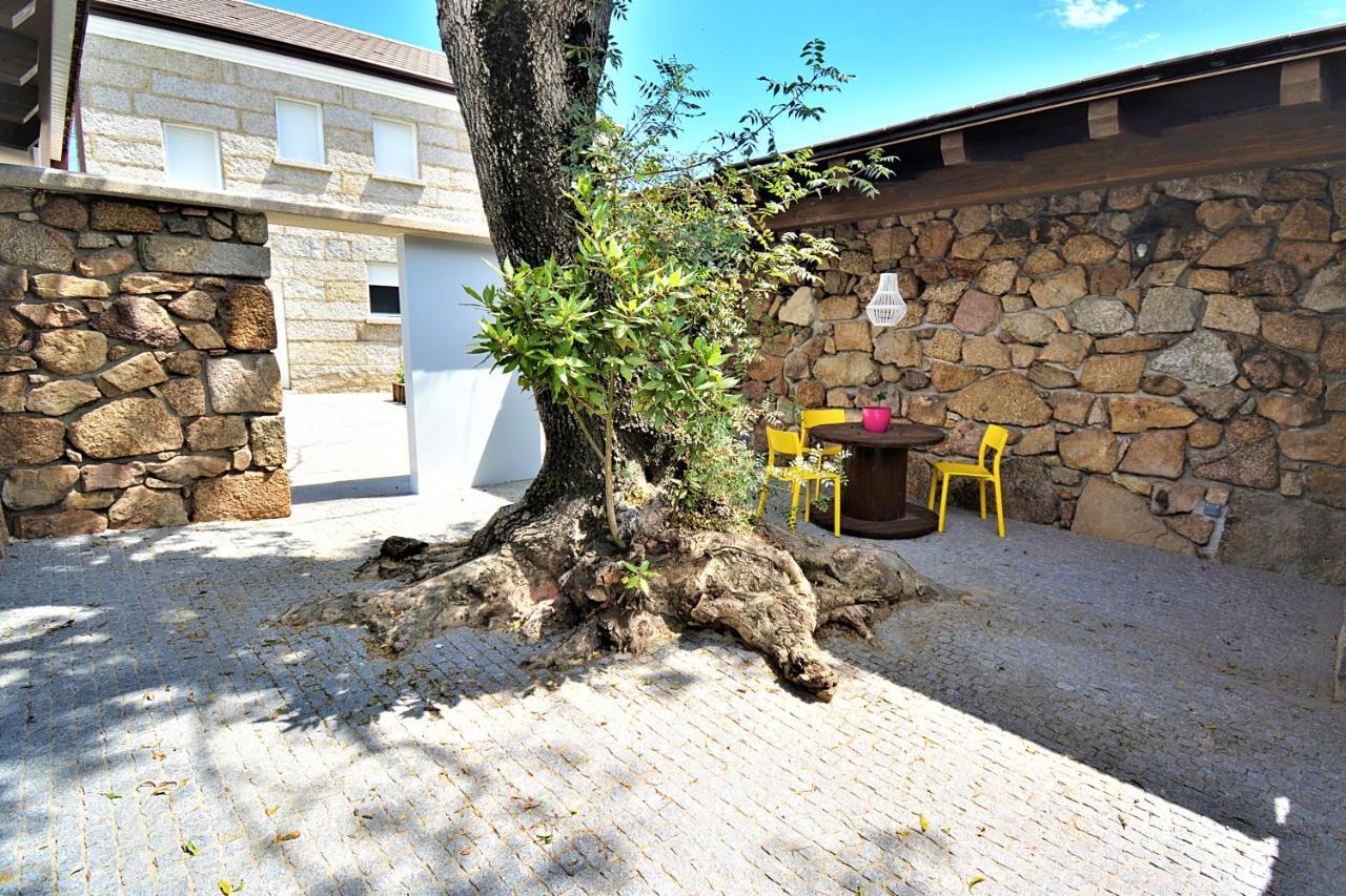 Galihost - Apartamentos Mamuela Ribadumia Exterior foto